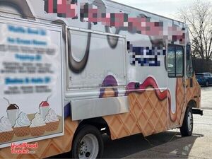 2001 Freightliner Ice Cream/Soft Serve Concession Truck