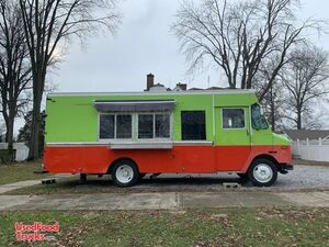 Turnkey - 2001 Freightliner MT35 All-Purpose Food Truck with Fire Suppression System