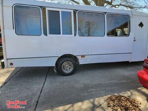 2008 Ford E-350 All-Purpose Food Truck | Used Candy Truck