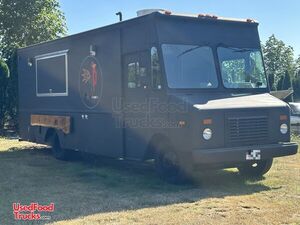 2002 - 30' Chevrolet Workhorse Step Van All-Purpose Food Truck