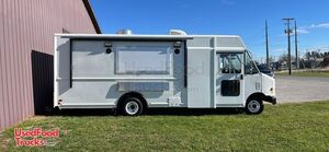 2009 Ford E450 Food Truck with New Kitchen and Warrantied Equipment