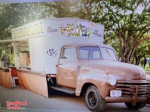 Vintage Drivable  - 1949 18' Chevrolet Rootbeer Floats Truck Old Fashioned Soda Beverage Truck