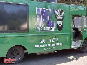 30' Chevrolet P30 All-Purpose Food Truck with CA Insignia