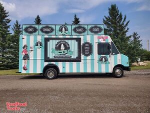 PROFESSIONALLY BUILT - 2004 25' Ford Utilimaster Soft Serve Ice Cream Truck