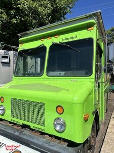 2003 Workhorse All-Purpose Food Truck with Newly Built Kitchen