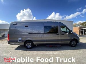 Low Mileage - 2021 Mercedez Benz Sprinter 4500 Diesel Food Truck