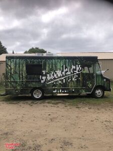 NEEDS ENGINE - Fixer Upper Chevy Grumman Olson Mobile Kitchen