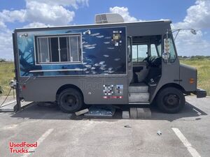 2002 16' Workhorse P42 All-Purpose Food Truck Diesel Mobile Food Unit