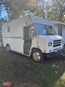 2001 International Step Van Food Truck | Mobile Food Unit