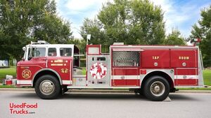 Eye Catching - 32' Ford C9000 Mobile Beer Truck Beverage Concession Unit