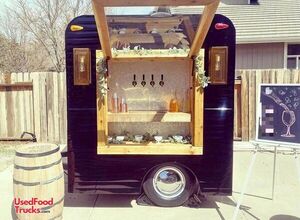 Charming - 6' x 6' Mobile Tap Trailer Beverage Concession Unit