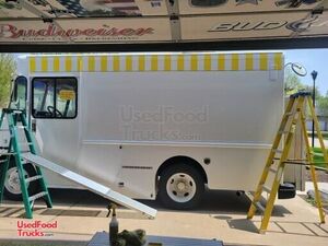 2002 Workhorse P42 Diesel Food Truck with Newly Built-Out Kitchen