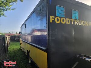 2001 GMC 26' Workhorse Step Van All-Purpose Food Truck w/ 2022 Kitchen Buildout