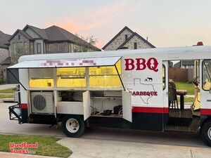 Versatile - Chevrolet G30 Barbecue Food Truck Mobile Food Unit