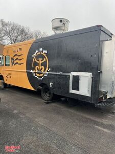 Loaded 2001 27' GMC Workhorse All-Purpose Food Truck with Pro Fire System