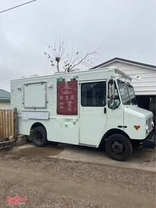 2002 Workhorse Diesel Taco Food Truck with 2022 Kitchen Built Out