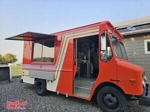 TURNKEY - 2003 22' GMC Workhorse Mini Donut and Coffee Truck | Mobile Dessert Unit