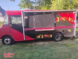 Versatile - GMC 2500 All-Purpose Food Truck Mobile Food Unit