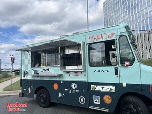 Loaded 2007 20' Freightliner Step Van Food Truck with 2023 Kitchen Build-Out Maryland